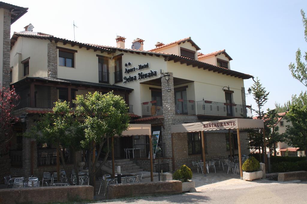 Apart-Hotel Selva Nevada La Virgen de la Vega ภายนอก รูปภาพ